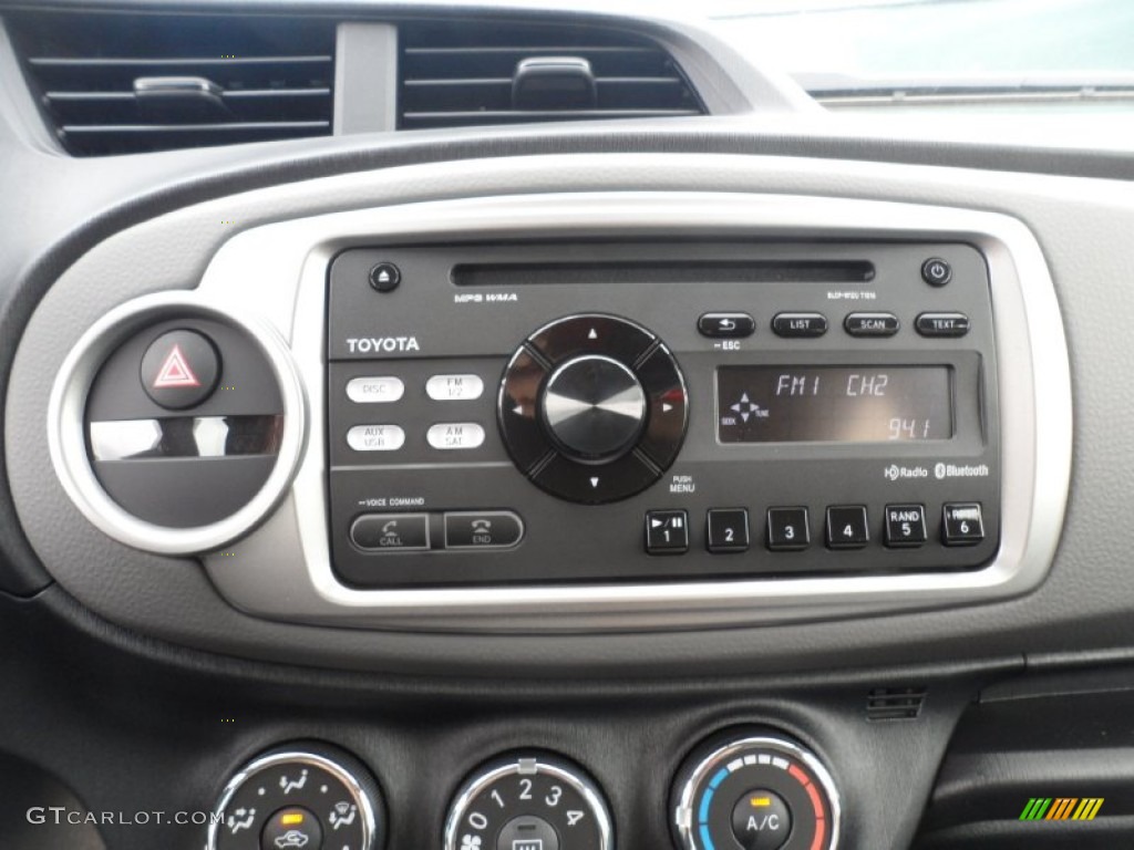 2012 Toyota Yaris SE 5 Door Audio System Photo #56005435