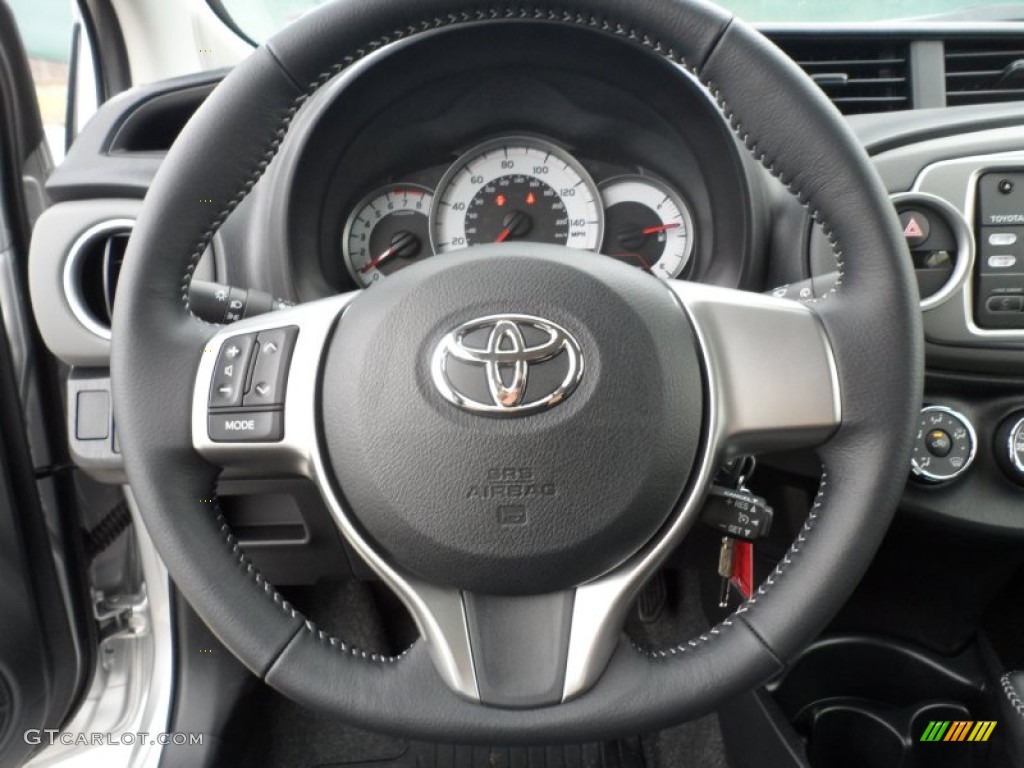 2012 Toyota Yaris SE 5 Door Steering Wheel Photos