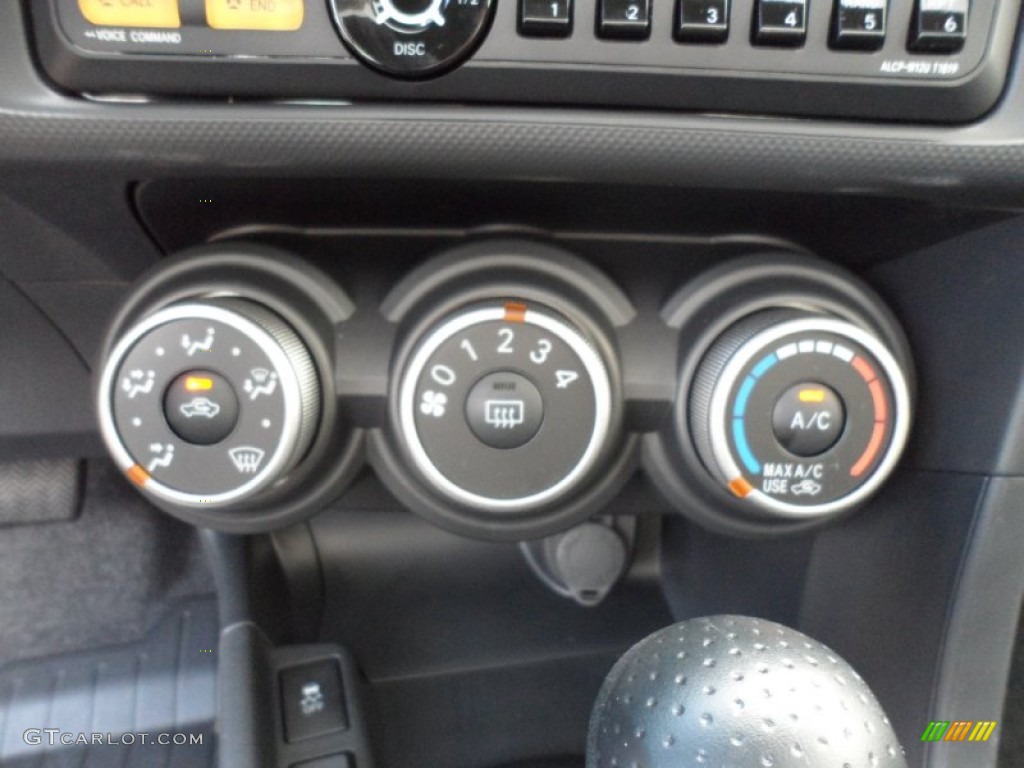 2012 Scion tC Standard tC Model Controls Photo #56005639