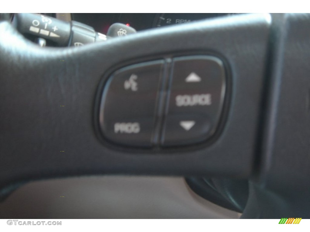 2004 Silverado 1500 Z71 Crew Cab 4x4 - Sport Red Metallic / Tan photo #24