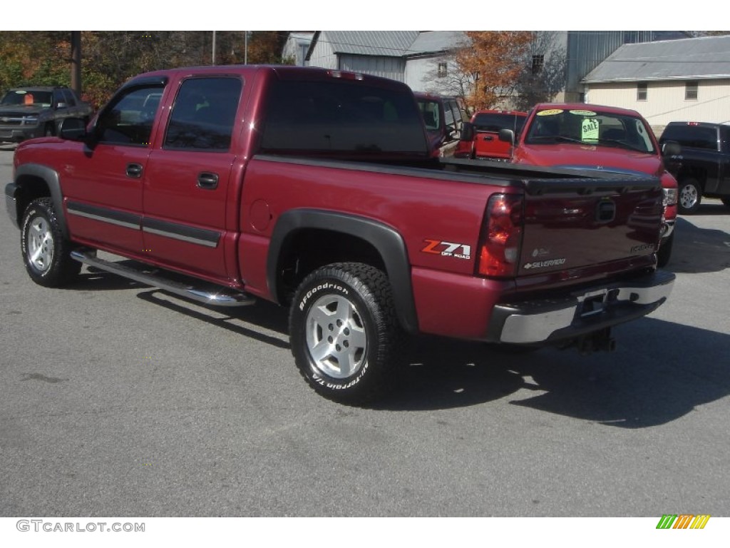 2004 Silverado 1500 Z71 Crew Cab 4x4 - Sport Red Metallic / Tan photo #42