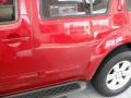 Red Brawn - Pathfinder SE 4x4 Photo No. 4