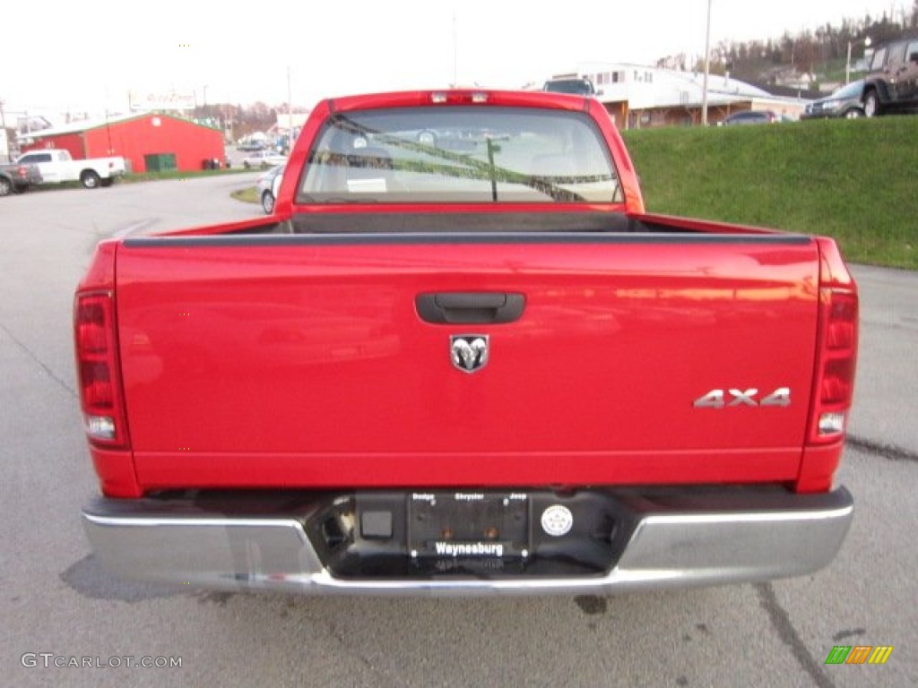 2005 Ram 1500 ST Regular Cab 4x4 - Flame Red / Dark Slate Gray photo #4