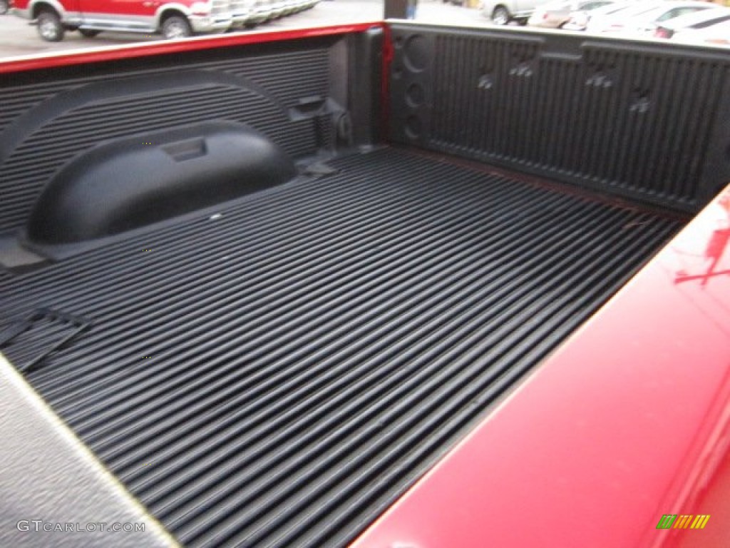 2005 Ram 1500 ST Regular Cab 4x4 - Flame Red / Dark Slate Gray photo #14