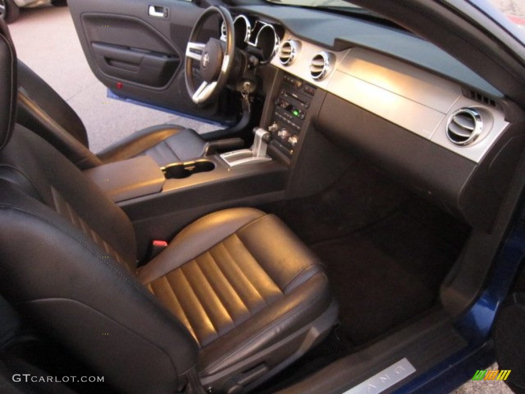 2005 Mustang GT Premium Coupe - Sonic Blue Metallic / Dark Charcoal photo #17