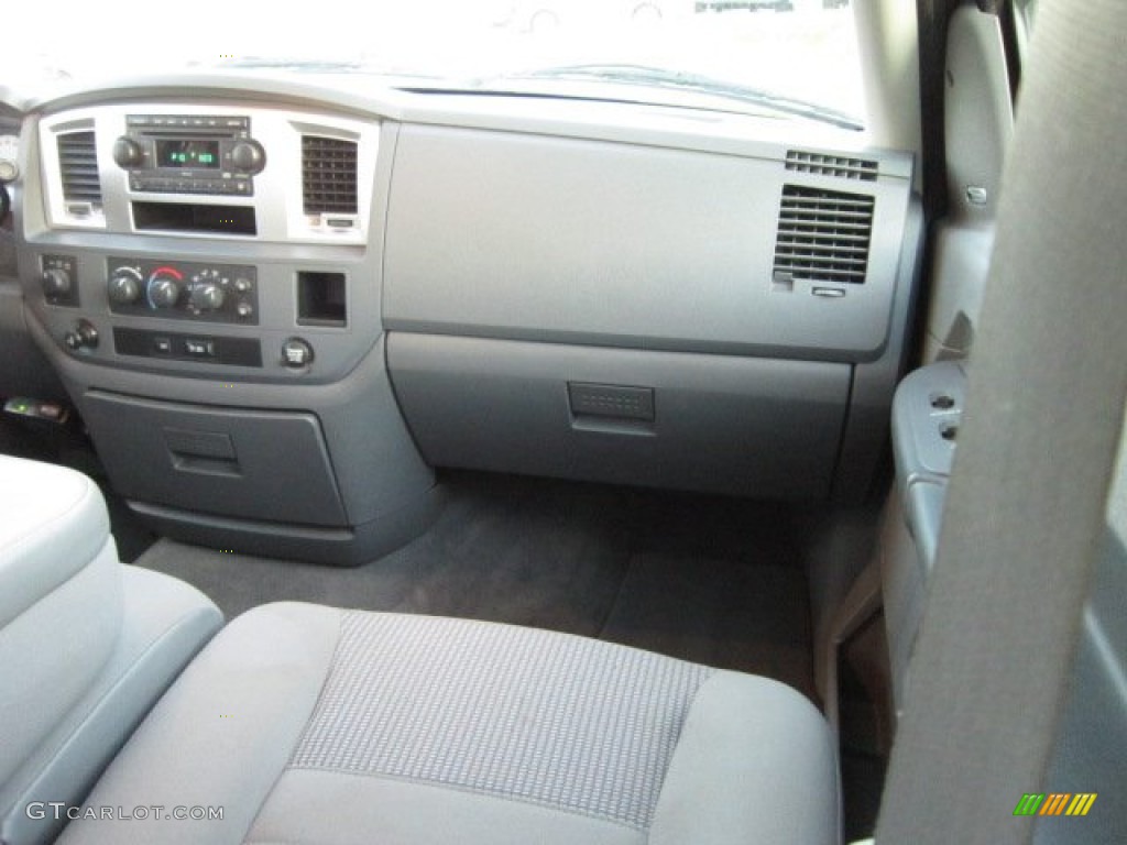 2008 Ram 3500 Big Horn Edition Quad Cab 4x4 Dually - Bright Silver Metallic / Medium Slate Gray photo #18