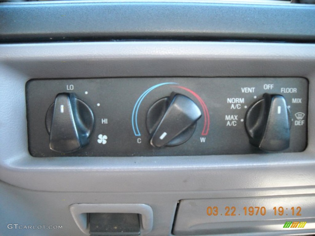 1997 F350 XLT Regular Cab - Colonial White / Opal Grey photo #25