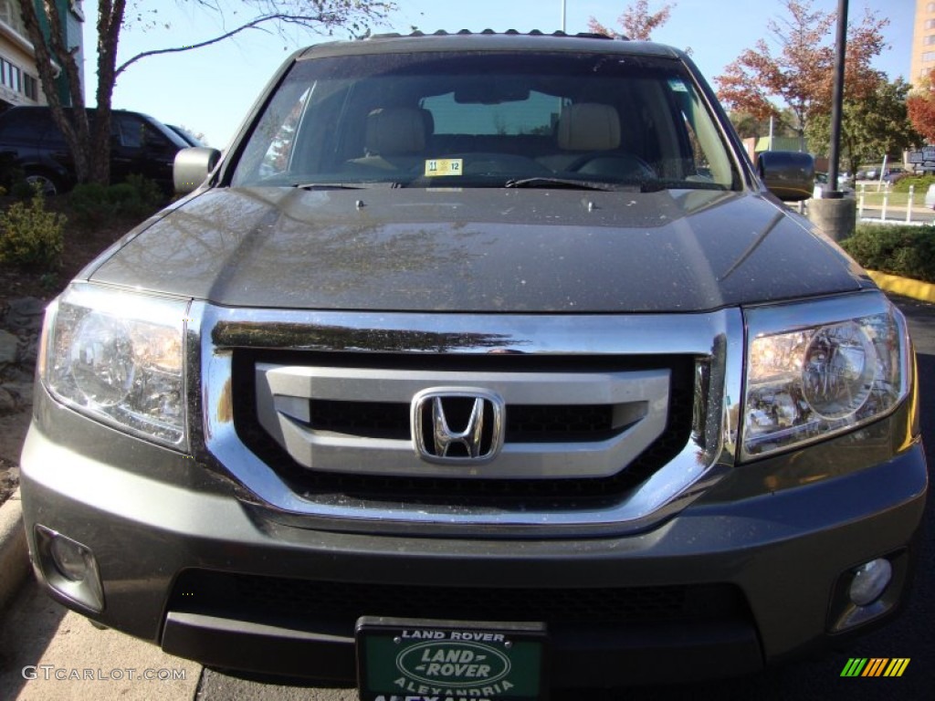 2009 Pilot Touring 4WD - Sterling Gray Metallic / Beige photo #16