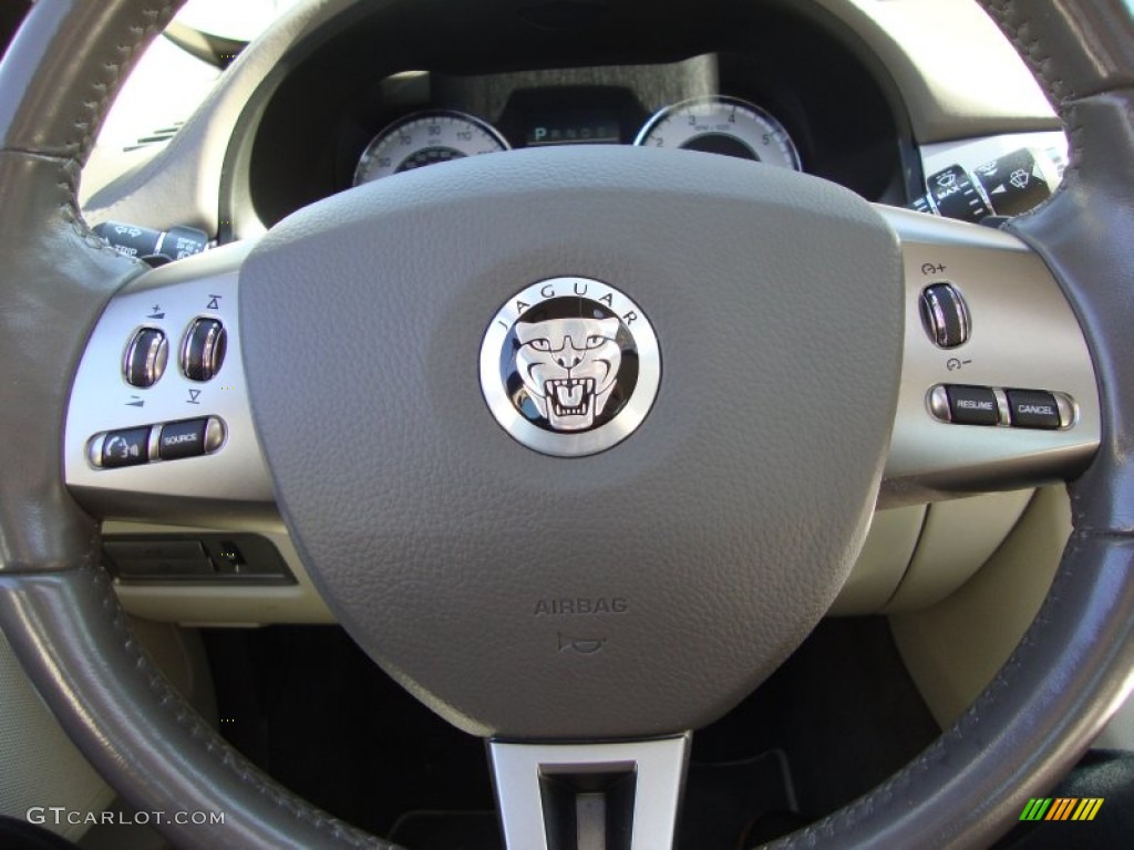 2009 Jaguar XF Supercharged Champagne/Truffle Steering Wheel Photo #56010922