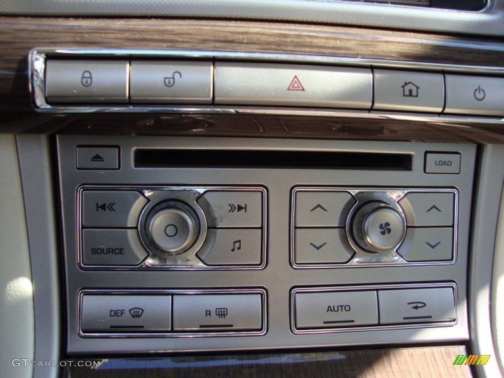 2009 Jaguar XF Supercharged Controls Photo #56010952