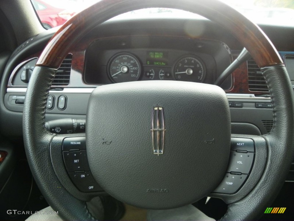 2010 Lincoln Town Car Signature Limited Black Steering Wheel Photo #56011210