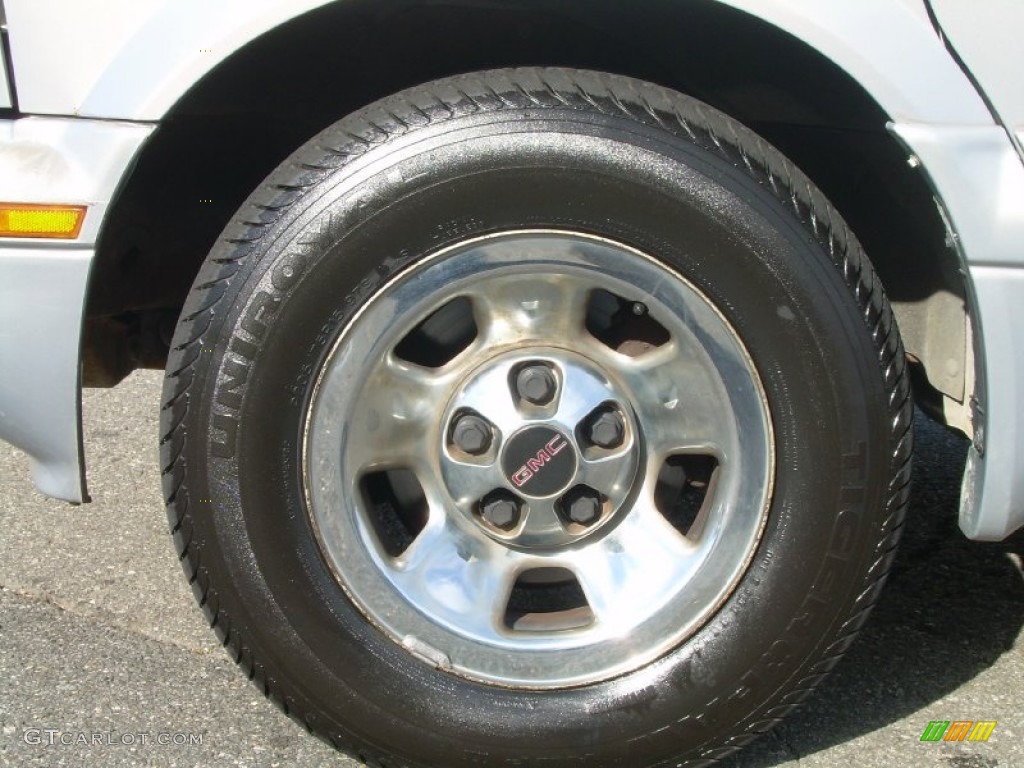 1999 GMC Safari SLE Wheel Photos