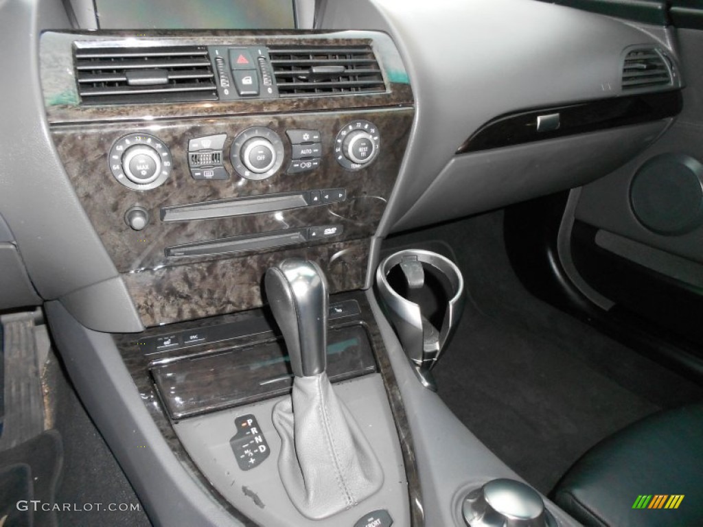 2004 BMW 6 Series 645i Coupe Controls Photo #56016110
