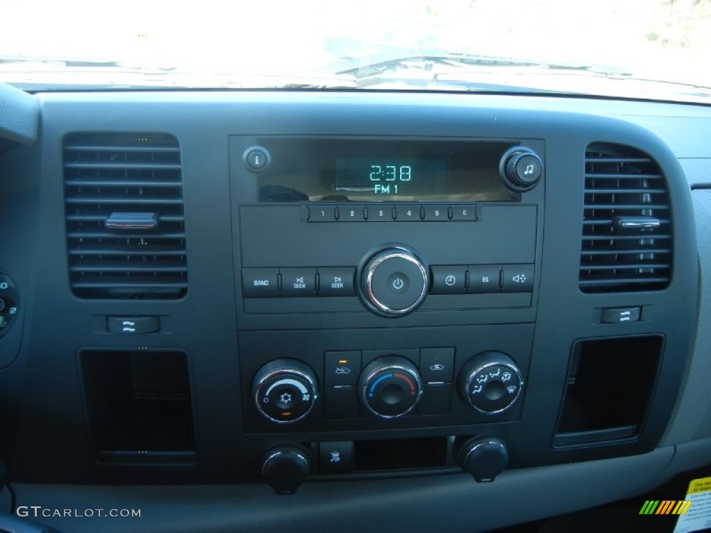 2011 GMC Sierra 1500 Extended Cab Controls Photo #56017607