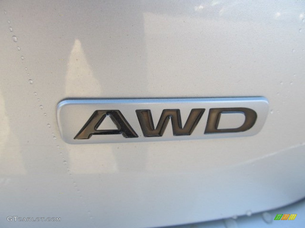 2007 SX4 AWD - Silky Silver Metallic / Black photo #5