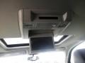 Quicksilver Metallic - Yukon XL SLT 4x4 Photo No. 16
