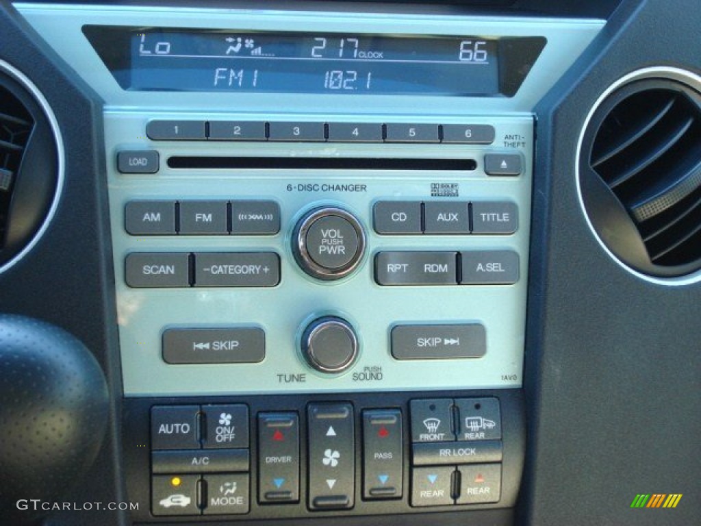 2010 Honda Pilot Touring Controls Photo #56024675