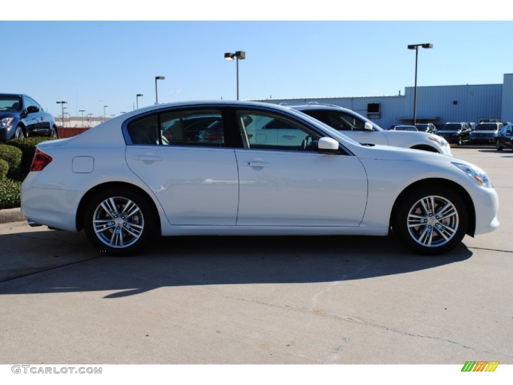 2012 G 25 Journey Sedan - Moonlight White / Stone photo #4