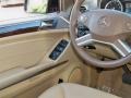 Black - GL 450 4Matic Photo No. 32