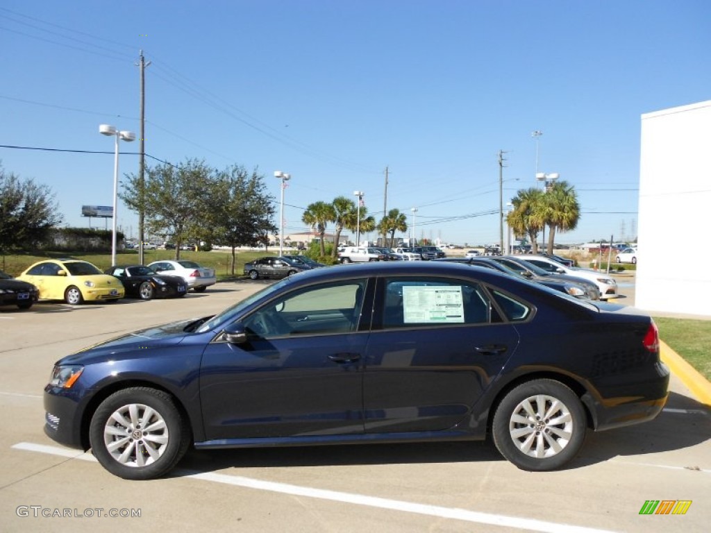 Night Blue Metallic 2012 Volkswagen Passat 2.5L S Exterior Photo #56029937