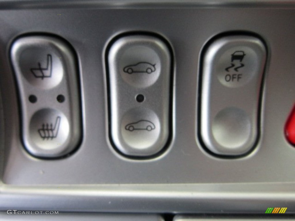 2005 Chrysler Crossfire Limited Coupe Controls Photo #56030054