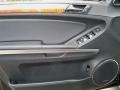 Black - GL 450 4Matic Photo No. 13
