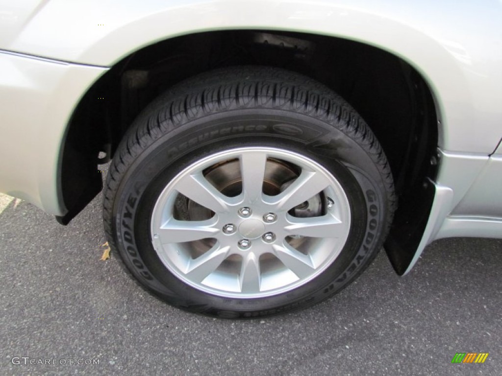 2005 Subaru Forester 2.5 XS Wheel Photo #56032601