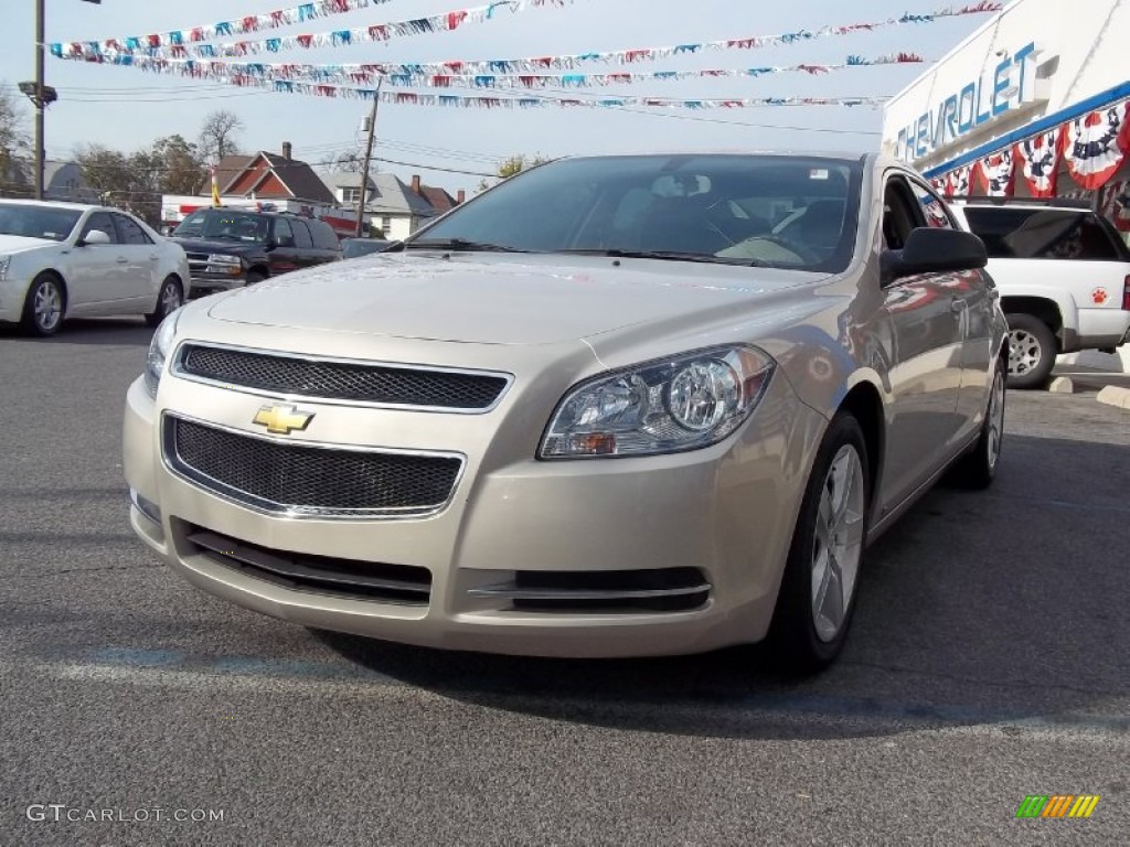 2009 Malibu LS Sedan - Gold Mist Metallic / Cocoa/Cashmere photo #1