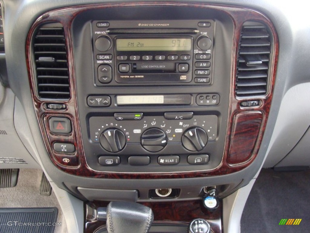 2000 Toyota Land Cruiser Standard Land Cruiser Model Controls Photo #56035901