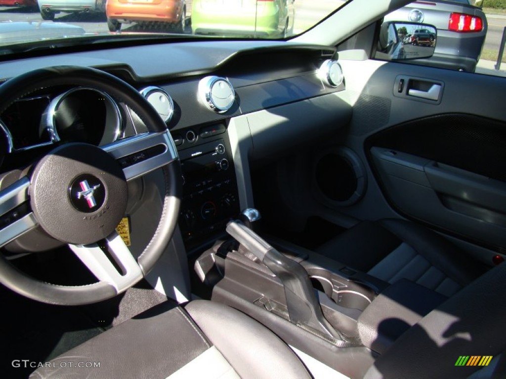 2009 Mustang GT/CS California Special Coupe - Vapor Silver Metallic / Black/Steel photo #16