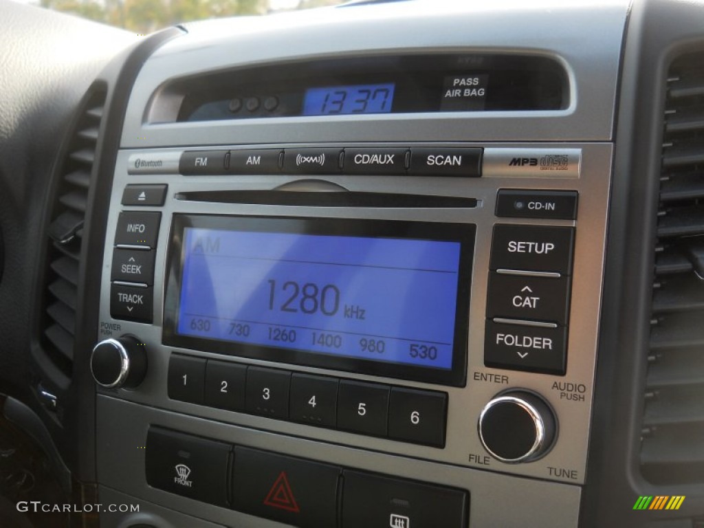 2011 Hyundai Santa Fe GLS AWD Controls Photo #56036528