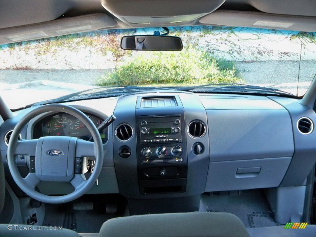 2006 F150 XLT SuperCab - Black / Medium/Dark Flint photo #28