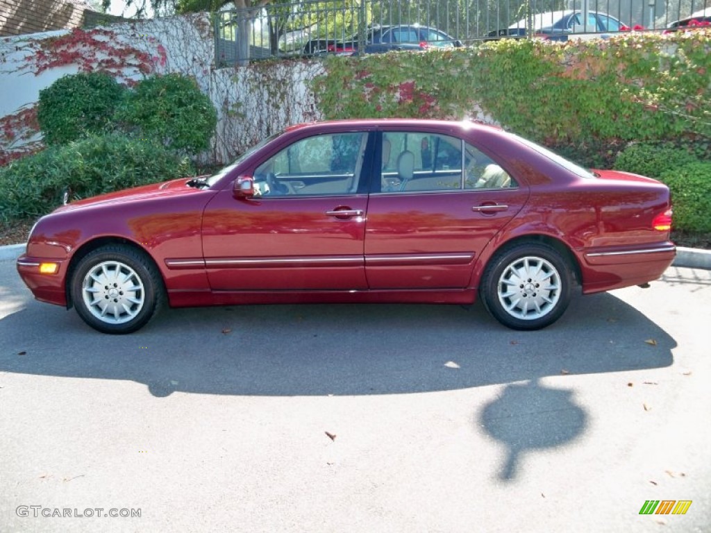 2001 E 320 Sedan - Bordeaux Red Metallic / Java photo #5