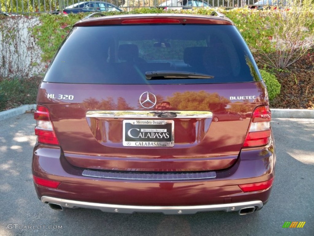 2009 ML 320 BlueTec 4Matic - Barolo Red Metallic / Black photo #4