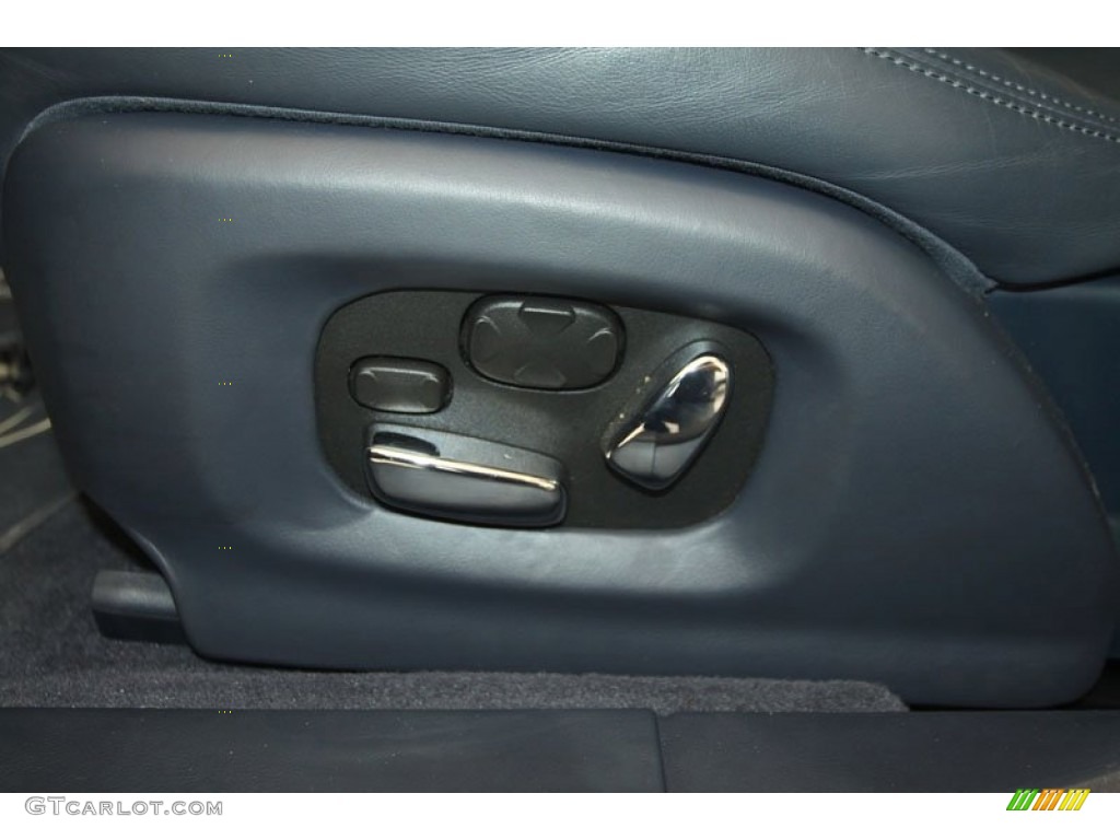 2009 Jaguar XJ Super V8 Portfolio Controls Photo #56041820