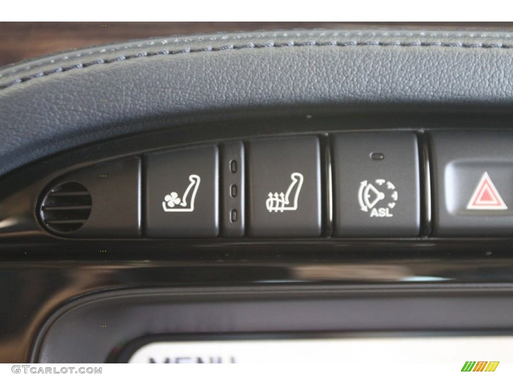 2009 Jaguar XJ Super V8 Portfolio Controls Photo #56041874