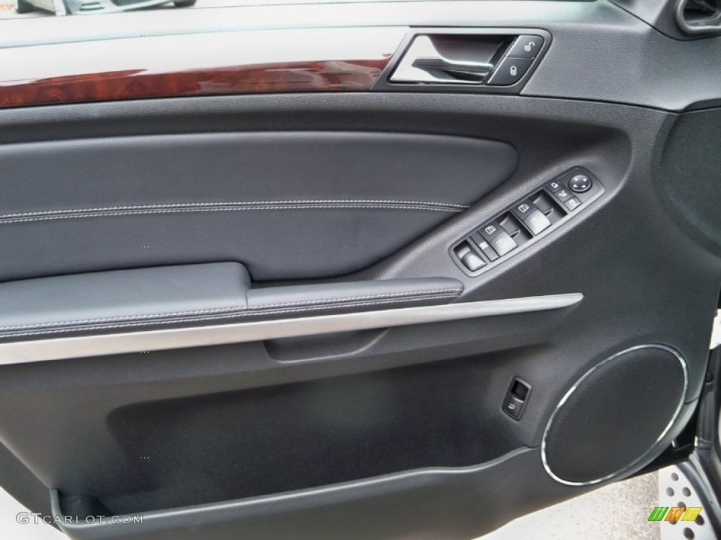 2010 Mercedes-Benz GL 350 BlueTEC 4Matic Black Door Panel Photo #56042372