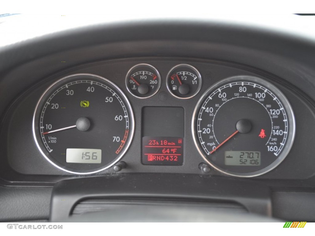 2004 Volkswagen Passat GLX Sedan Gauges Photo #56047781