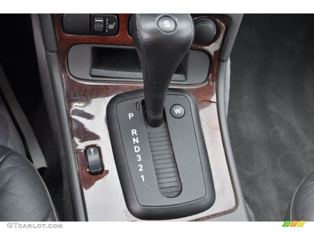 2001 Saab 9-5 Wagon Transmission Photos