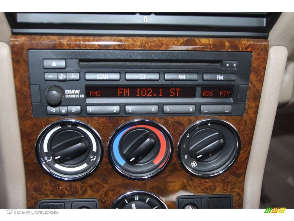 2002 BMW Z3 3.0i Roadster Controls Photo #56051303