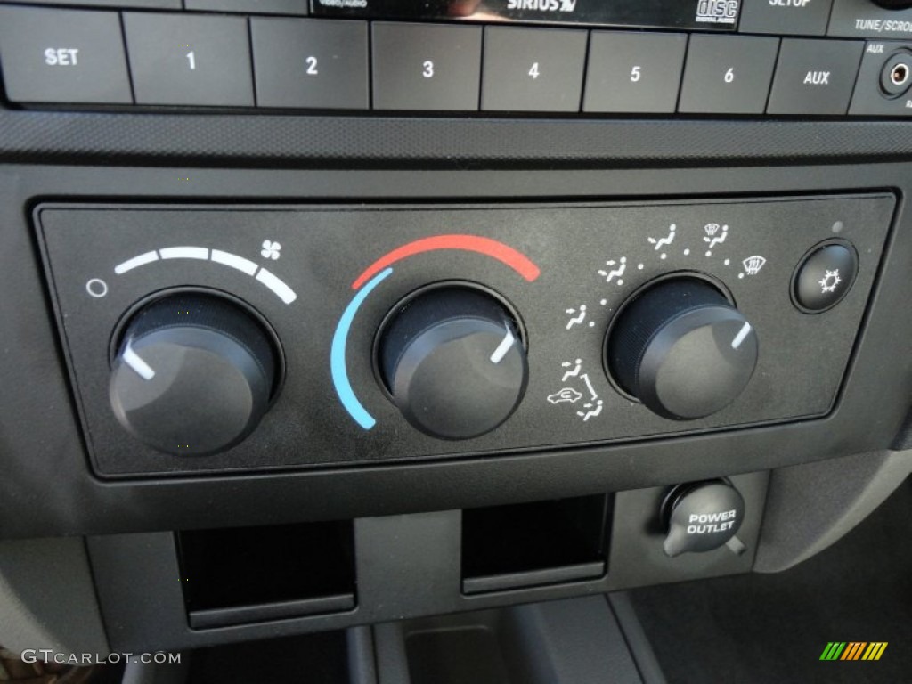 2010 Dodge Dakota Big Horn Crew Cab Controls Photos