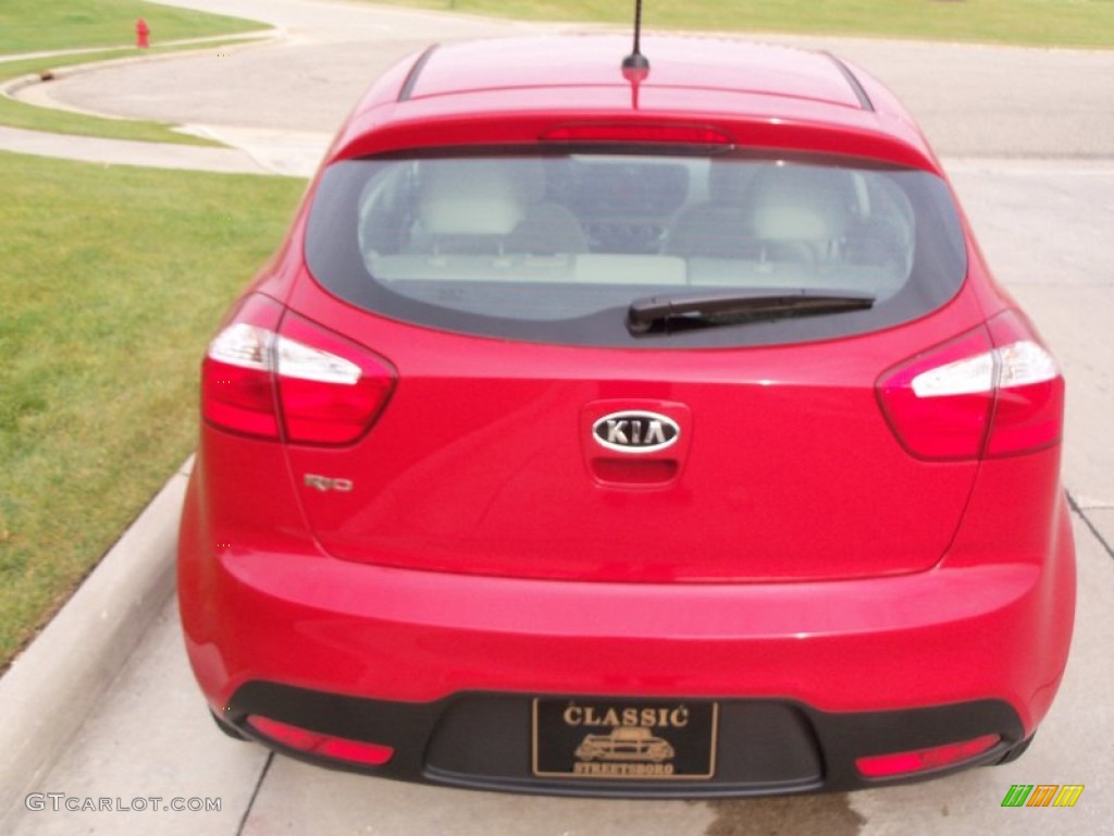 2012 Rio Rio5 LX Hatchback - Signal Red / Beige photo #5
