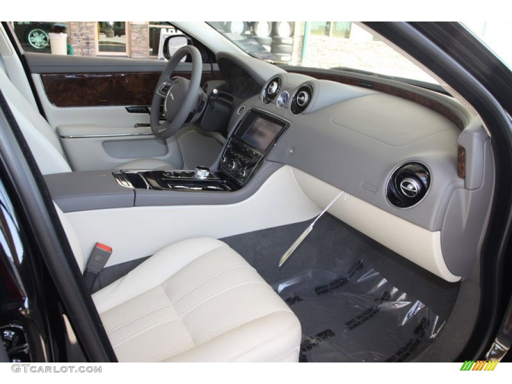 Ivory/Oyster Interior 2012 Jaguar XJ XJ Photo #56057477