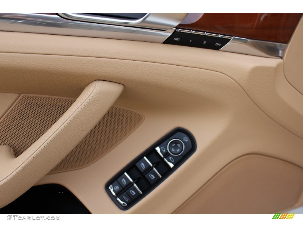2012 Porsche Panamera 4 Controls Photo #56060507
