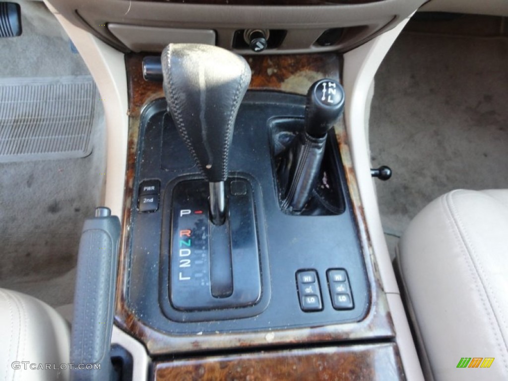 1998 Toyota Land Cruiser Standard Land Cruiser Model 4 Speed Automatic Transmission Photo #56060603