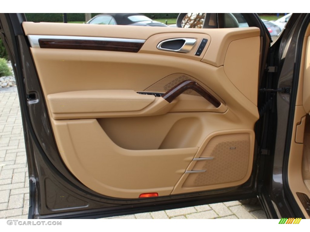 2012 Porsche Cayenne S Luxor Beige Door Panel Photo #56061440