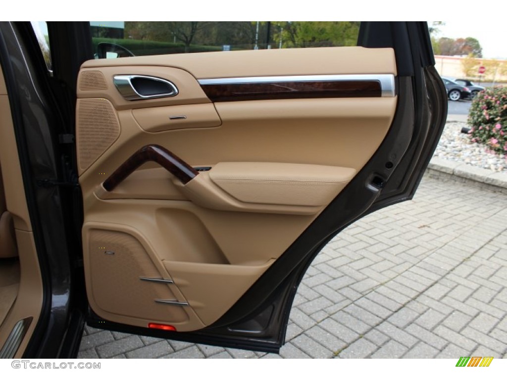 2012 Porsche Cayenne S Luxor Beige Door Panel Photo #56061566