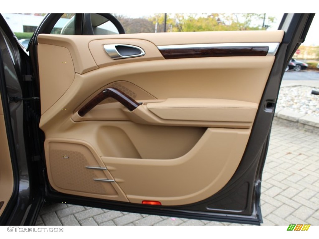 2012 Porsche Cayenne S Luxor Beige Door Panel Photo #56061581