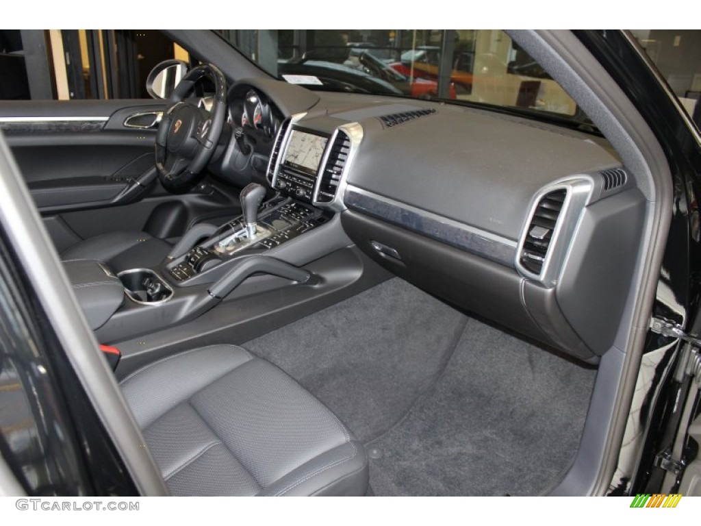 Black Interior 2012 Porsche Cayenne S Photo #56062127