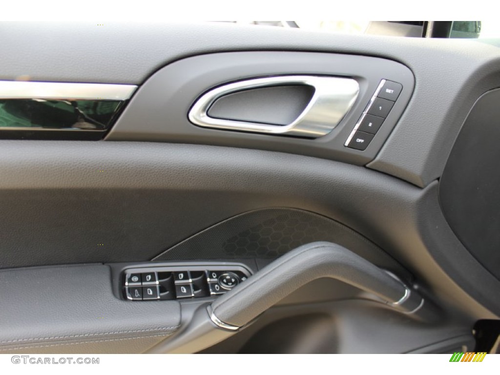 2012 Porsche Cayenne S Hybrid Controls Photo #56062622